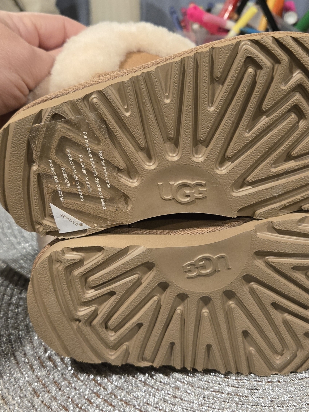 UGG Kids Chestnut Suede Boots with Cream Shearling New No Box Size 9 ( Toddlers) - Picture 3 of 4